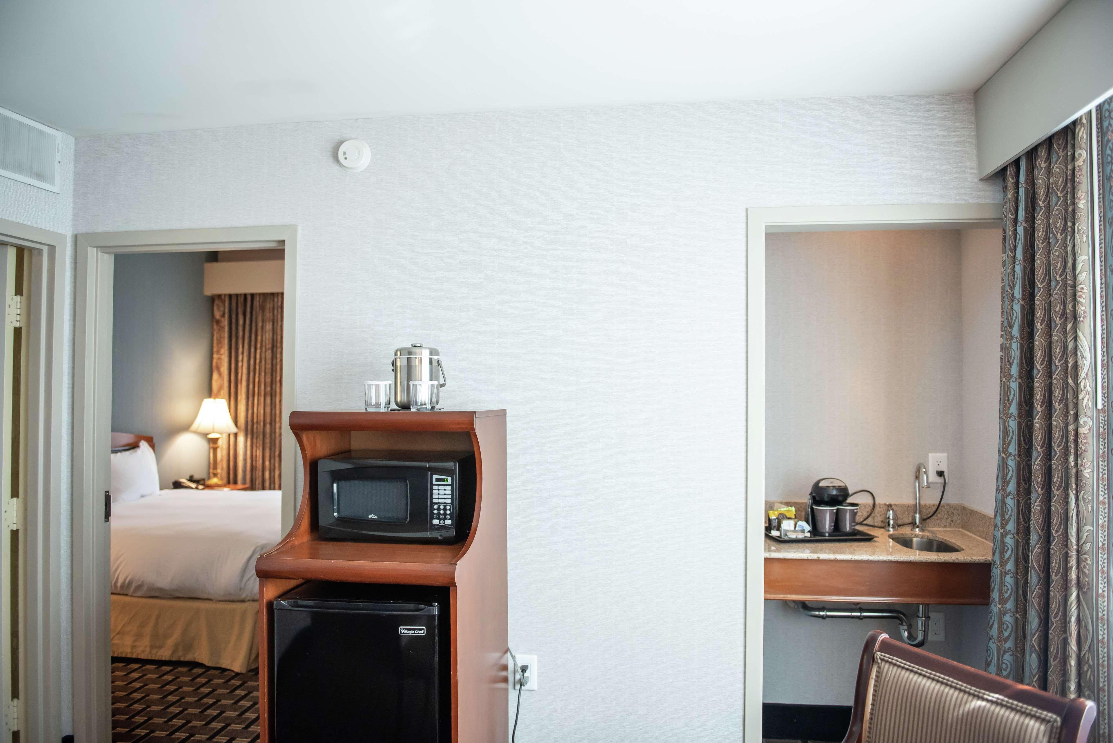 Inn At The Colonnade Baltimore - A Doubletree By Hilton Hotel Buitenkant foto